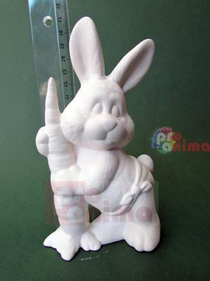 Керамична фигура за декорация- заек с морков, 11 cm