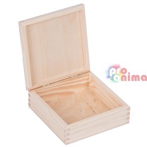 Дървена кутия с капак 16 x 16 x 6 cm