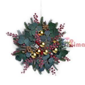 Заскрежени борови клонки и червени плодове, 10 бр.