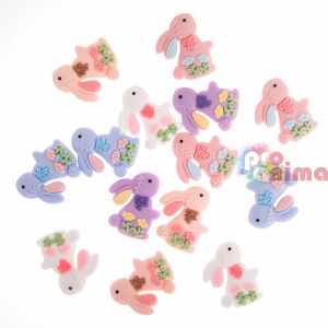 Фигурки за декорация от синтетична смола/резин 3D Зайчета с цветя, 15 бр.