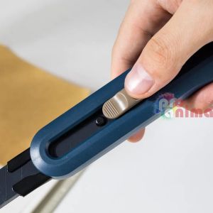 Макетен нож Deli NuSign Classic ENS063 Черно острие 9 mm
